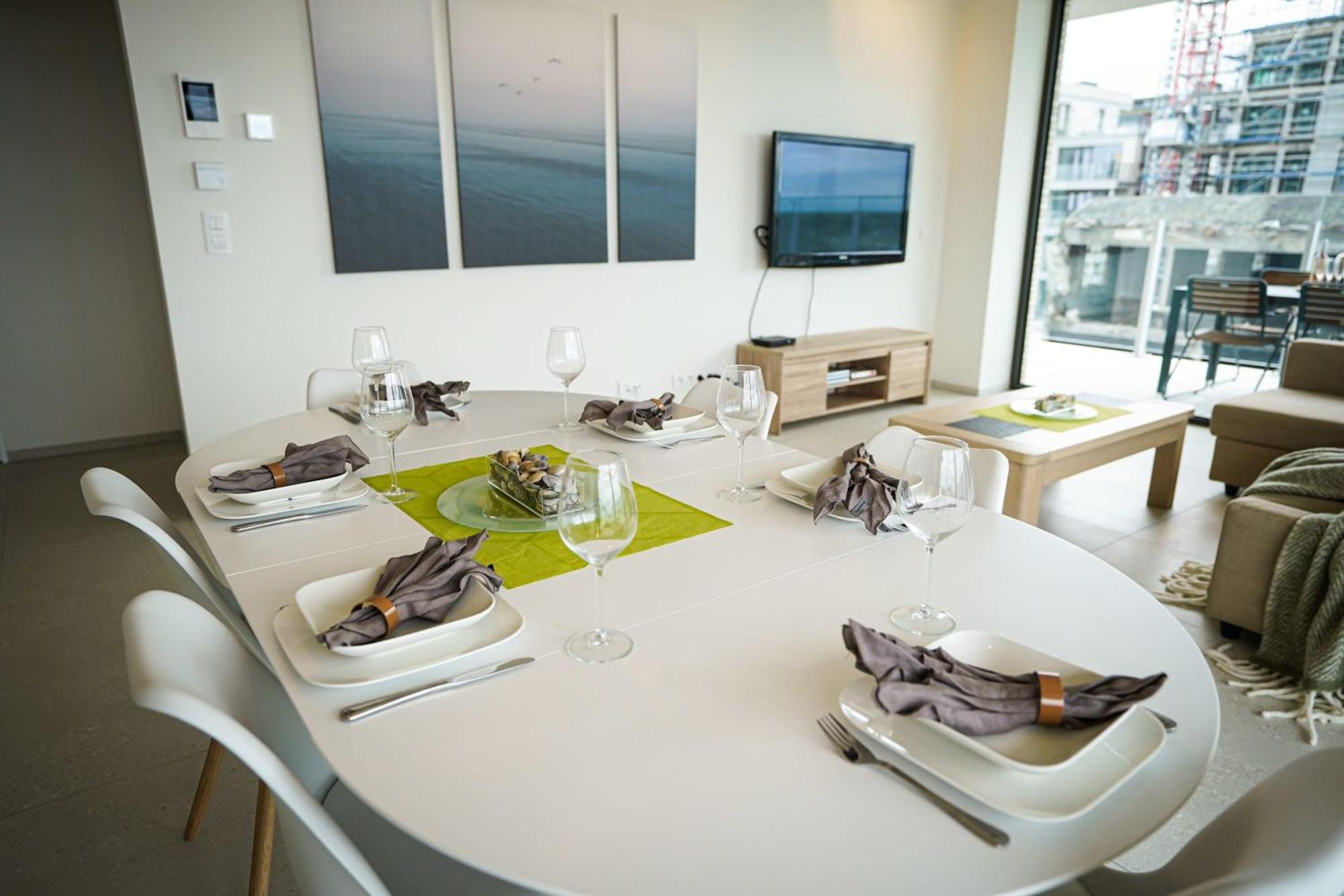 Huswell - Beautiful Apartment With Communal Pool And Gym Ostende Exteriér fotografie